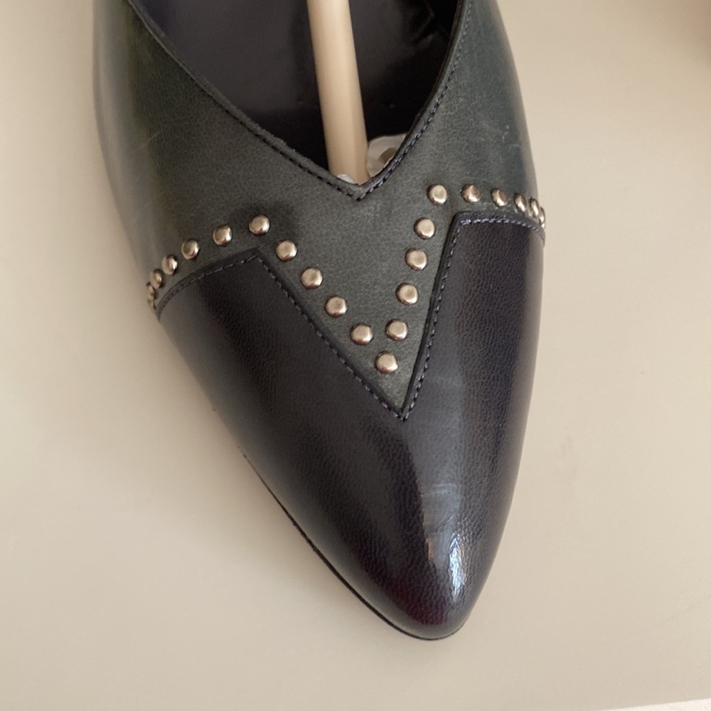 Stuart Weitzman for Martinique. 3.5” heel leather